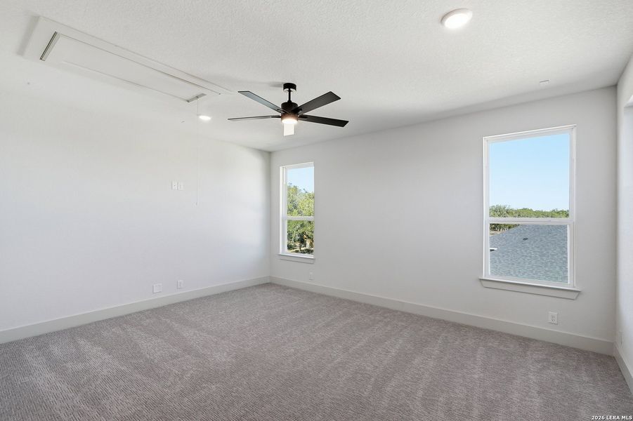 Spacious, unfurnished interior of a new home in Heimer Estates at Garden Ridge, San Antonio (Image 38).