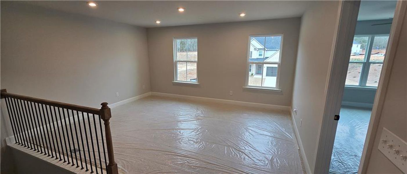 Spacious, unfurnished interior of a new home in Oakwood, Cumming (Image 9).