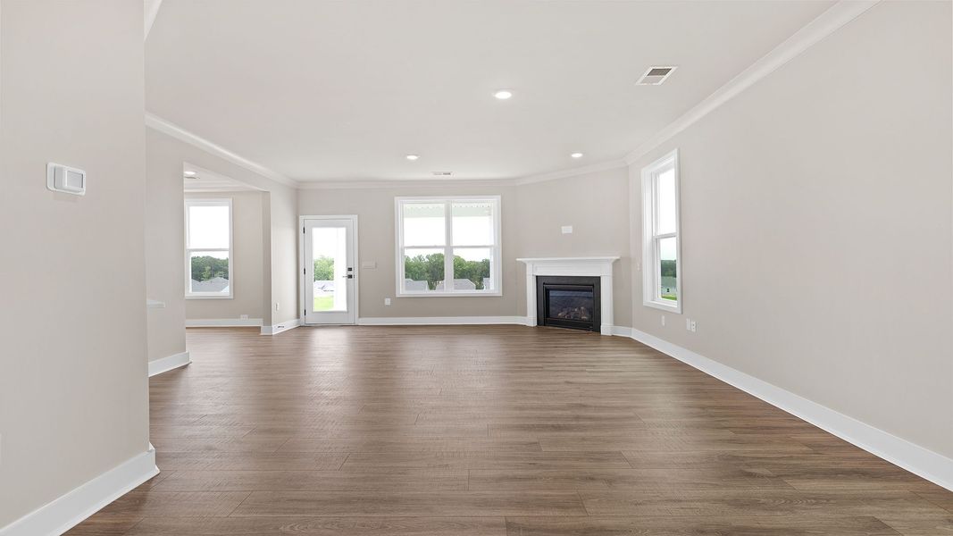 Spacious, unfurnished interior of a new home in Adams Glen, Greenville (Image 22).