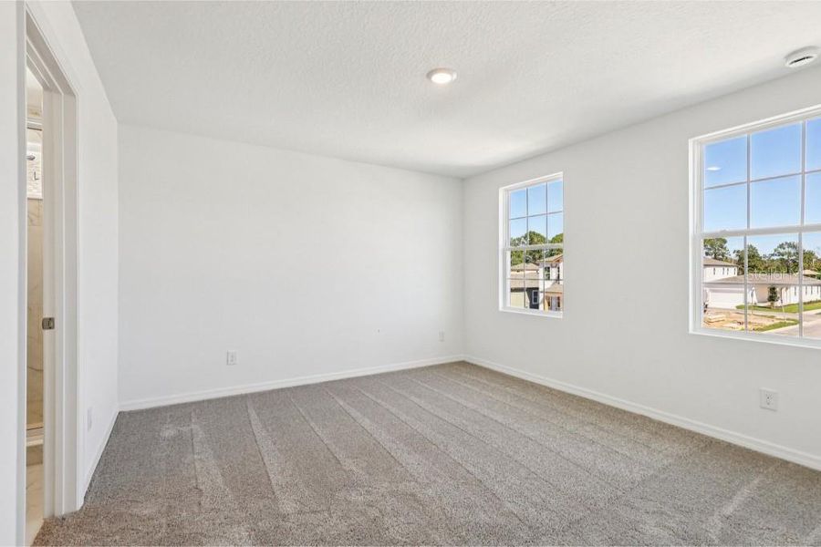 Spacious, unfurnished interior of a new home in Northlake Traditional, Winter Garden (Image 35). Spacious, unfurnished interior of a new home in Northlake Traditional, Winter Garden (Image 35).