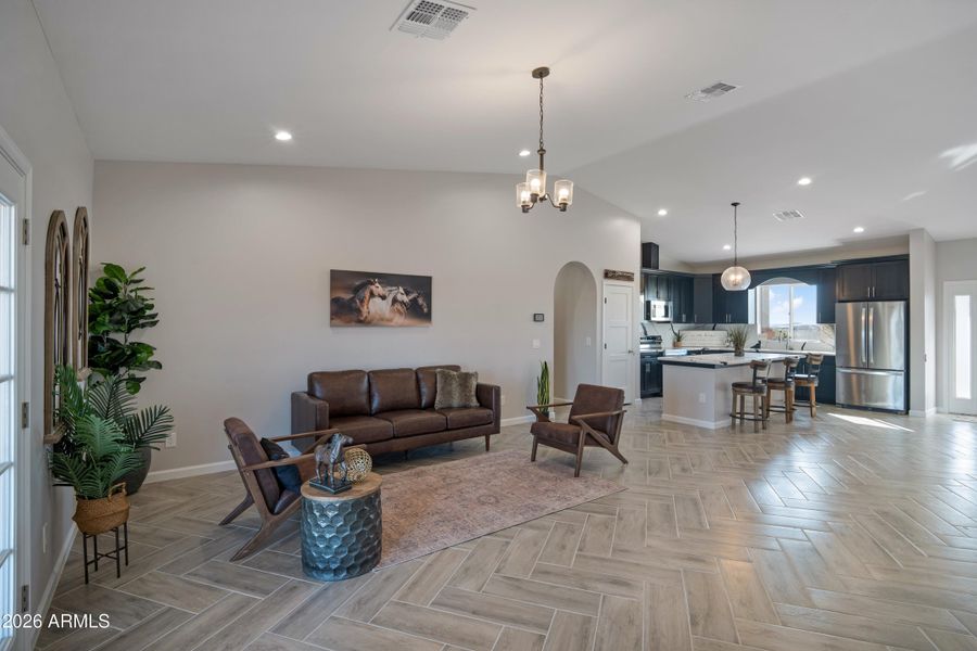 35684 W Chipman Rd ( Yellow House Pt3)-3