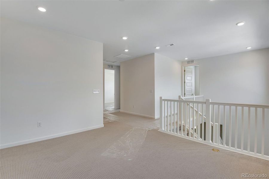 Spacious, unfurnished interior of a new home in Prelude at The Aurora Highlands, Aurora (Image 36).