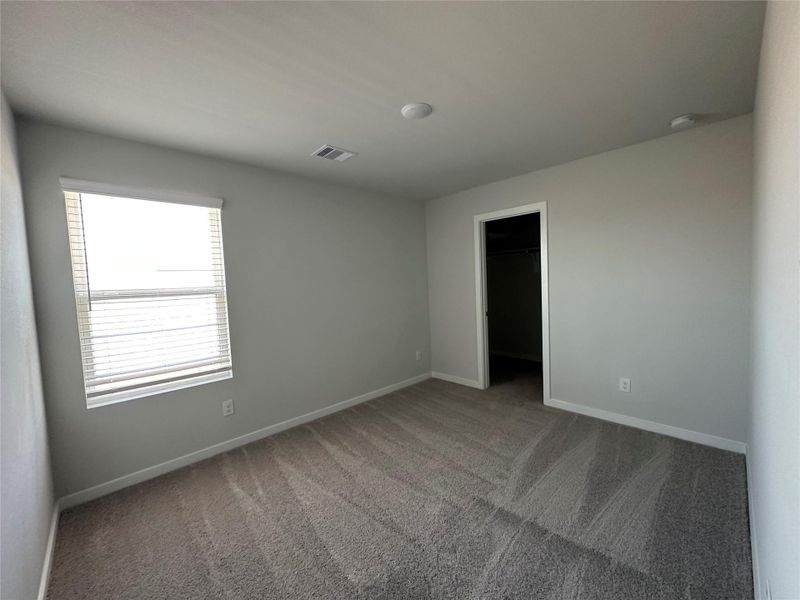 Spacious, unfurnished interior of a new home in Lonestar Collection at Aurora, Katy (Image 28).
