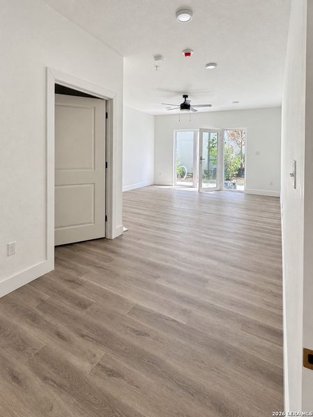 Spacious, unfurnished interior of a new home in , San Antonio (Image 12).