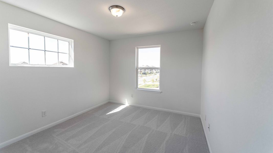 Spacious, unfurnished interior of a new home in Santa Rita Ranch, Liberty Hill (Image 37).