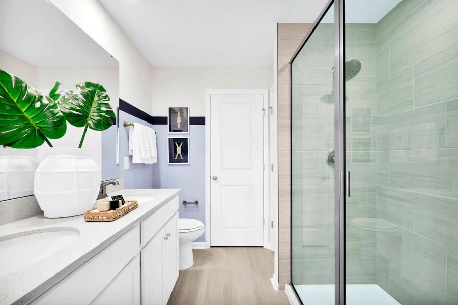Maple Primary Suite Bath