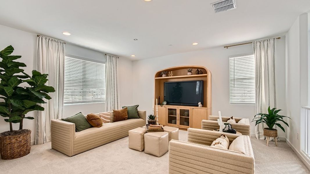 3524 Cottonwood Loft 1of2 F2 Base5