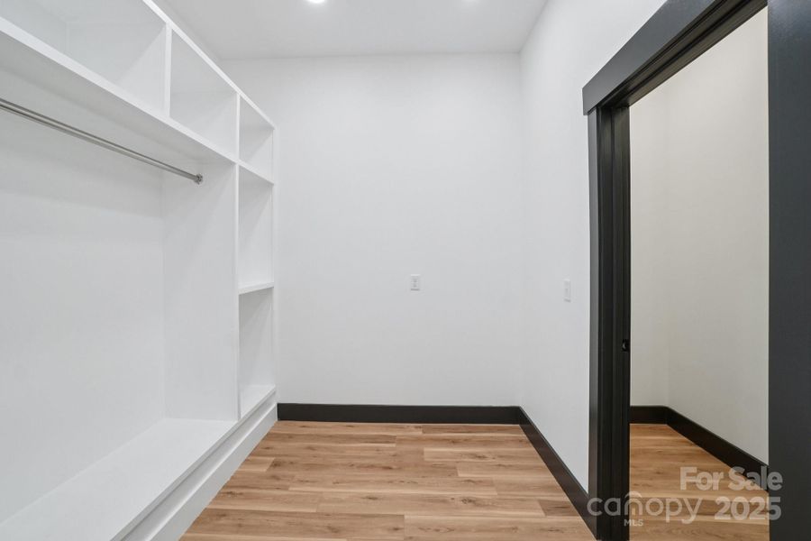 Spacious, unfurnished interior of a new home in , Hendersonville (Image 35).