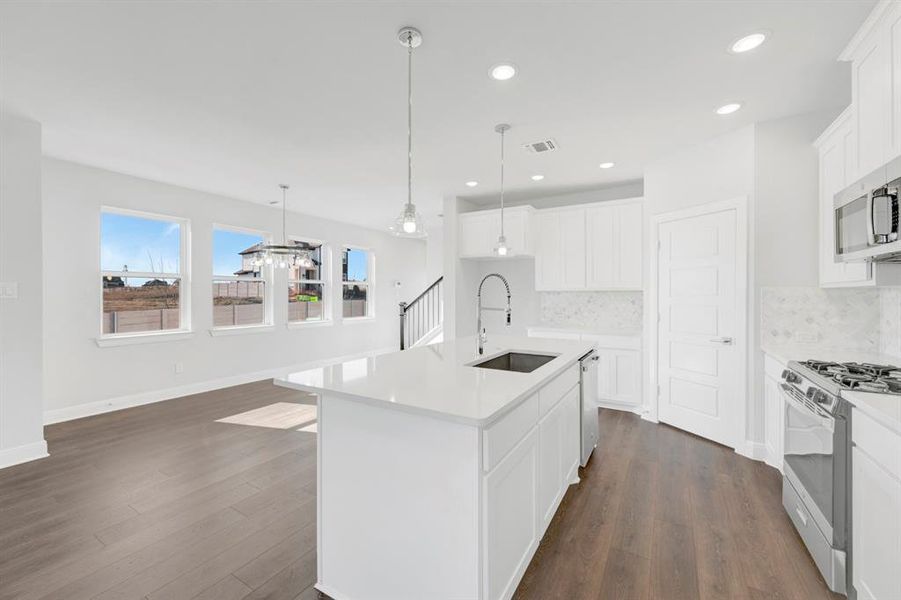 Furnished interior view inside a new home in Painted Tree Woodland West – Cottages, McKinney (Image 24).