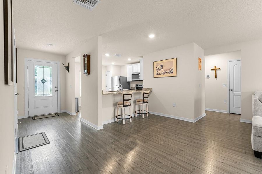 8275-105th-Ct-HigMedia-021-1280