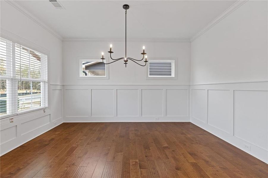 Spacious, unfurnished interior of a new home in , Athens (Image 15). Spacious, unfurnished interior of a new home in , Athens (Image 15).