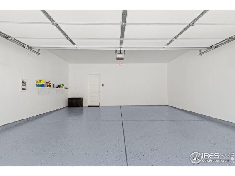 Spacious, unfurnished interior of a new home in , Johnstown (Image 15).