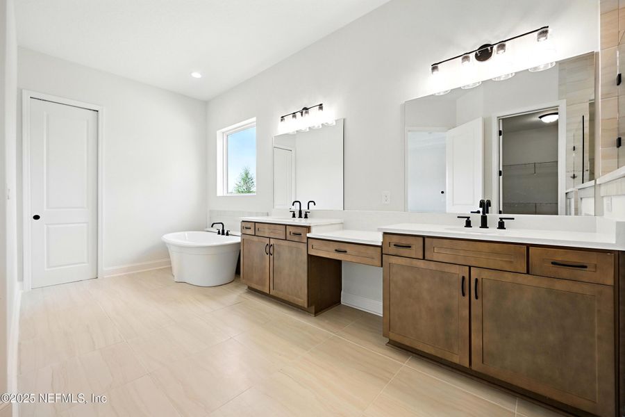 Furnished interior view inside a new home in Courtney Oaks in SilverLeaf, St. Augustine (Image 15). Furnished interior view inside a new home in Courtney Oaks in SilverLeaf, St. Augustine (Image 15).