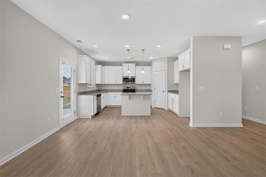 Spacious, unfurnished interior of a new home in Jones Ridge, Dallas (Image 60). Spacious, unfurnished interior of a new home in Jones Ridge, Dallas (Image 60).