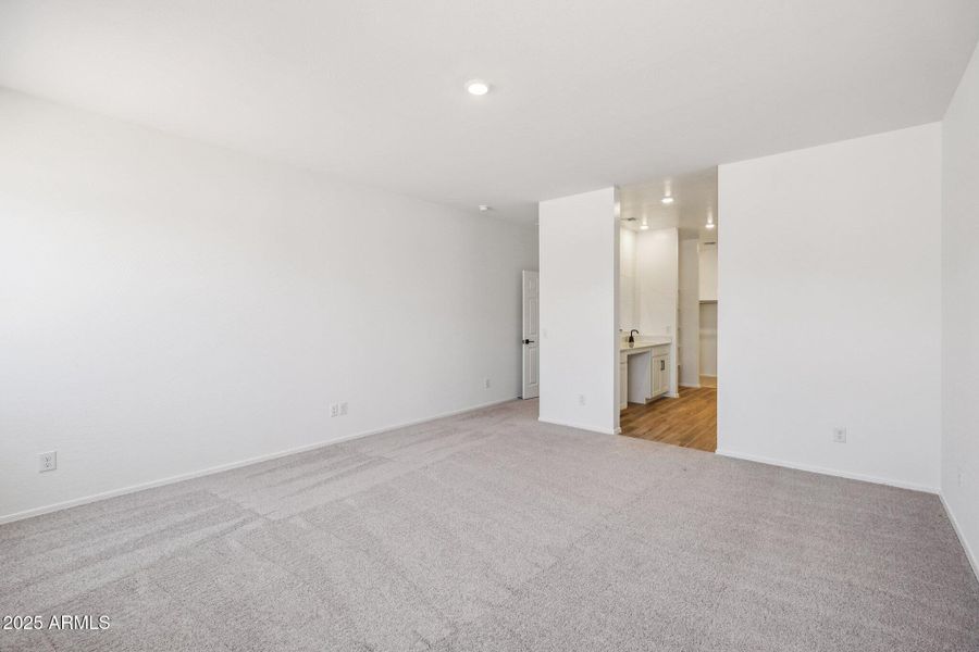 24-web-or-mls-W Cansados Rd-S2408-024