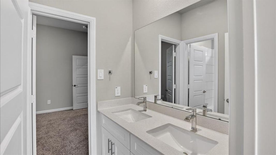 Furnished interior view inside a new home in , Grand Prairie (Image 7).