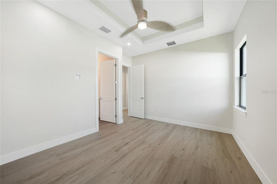 Spacious, unfurnished interior of a new home in , Punta Gorda (Image 17). Spacious, unfurnished interior of a new home in , Punta Gorda (Image 17).