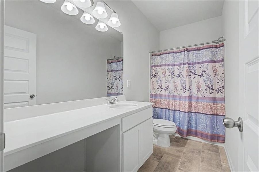 Furnished interior view inside a new home in Arrington, Adairsville (Image 16).