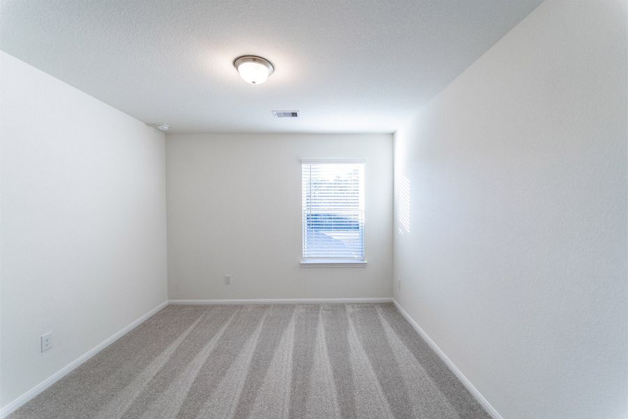 Spacious, unfurnished interior of a new home in Cielo, Conroe (Image 19).