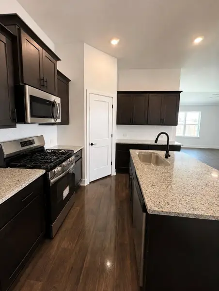 Furnished interior view inside a new home in River Ranch Trails, Dayton (Image 4).