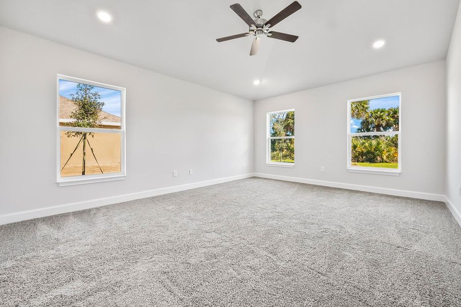 Representative unfurnished interior of a home built from the 2000 by Adams Homes in Winding Oaks, Weeki Wachee (Image 18).