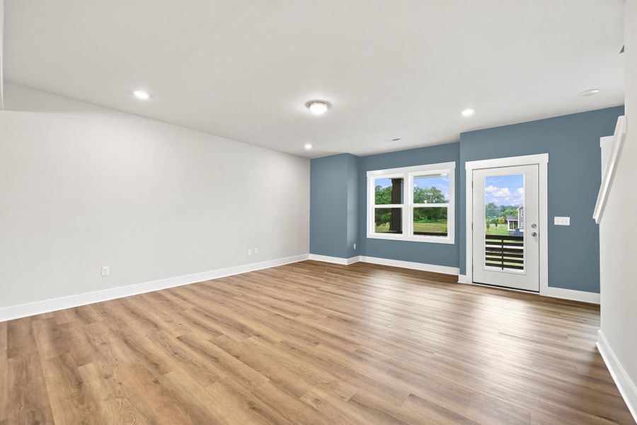 Spacious, unfurnished interior of a new home in Allen Park, Raleigh (Image 19).