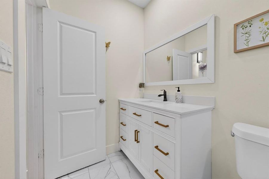 Furnished interior view inside a new home in , Mabank (Image 30).
