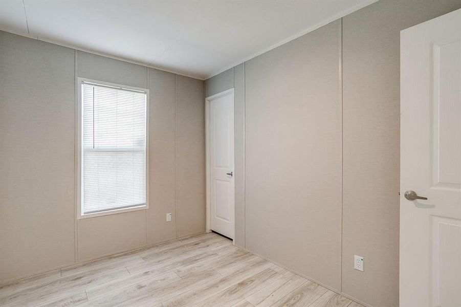 Spacious, unfurnished interior of a new home in , Granbury (Image 13). Spacious, unfurnished interior of a new home in , Granbury (Image 13).