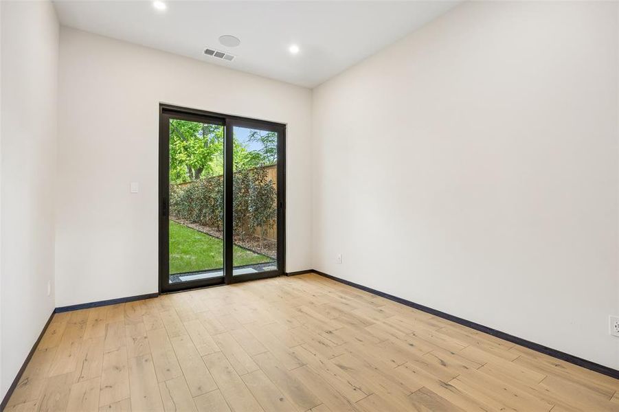 Spacious, unfurnished interior of a new home in , Dallas (Image 14). Spacious, unfurnished interior of a new home in , Dallas (Image 14).