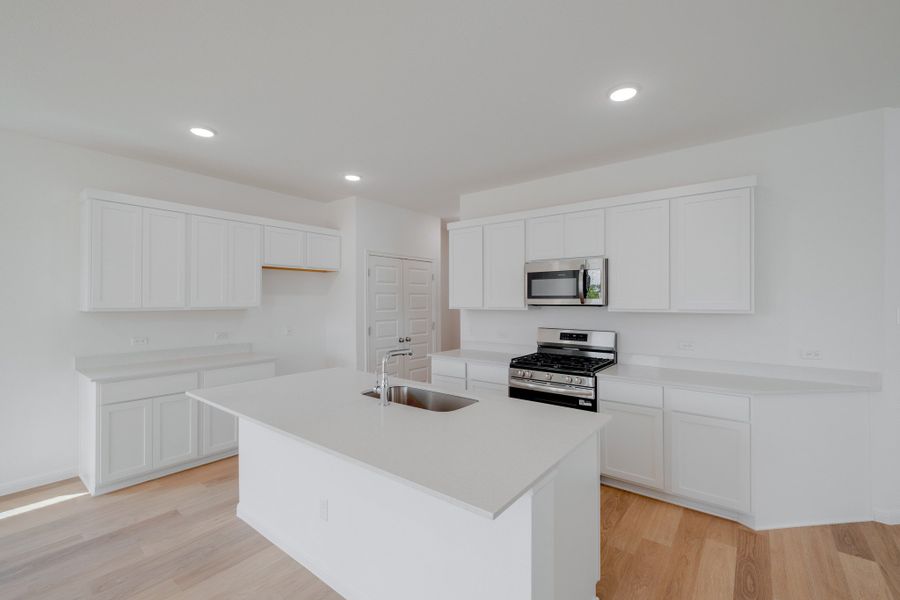 Furnished interior view inside a new home in Trinity Ranch, Elgin (Image 6).