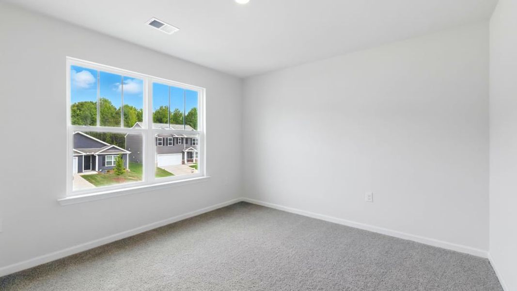Spacious, unfurnished interior of a new home in Treemont Commons, Wellford (Image 33).