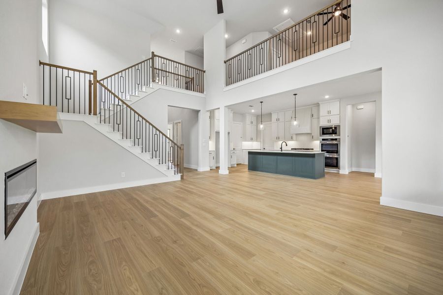 Spacious, unfurnished interior of a new home in Painted Tree Lakeside, McKinney (Image 16). Spacious, unfurnished interior of a new home in Painted Tree Lakeside, McKinney (Image 16).