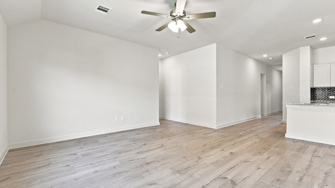 Furnished interior view inside a new home in Patriot Estates, Venus (Image 19). Furnished interior view inside a new home in Patriot Estates, Venus (Image 19).