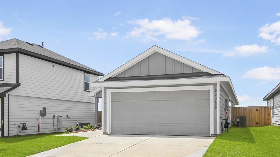 Front exterior of a new home in Sunset Valley, Hockley, TX, highlighting curb appeal (Image 19).