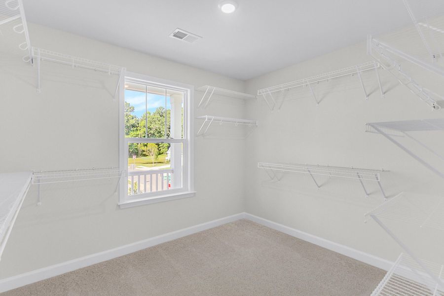 Spacious, unfurnished interior of a new home in Six Oaks, Summerville (Image 29).