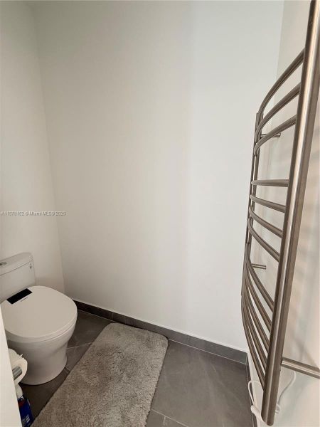 Master Bathroom Master Bathroom