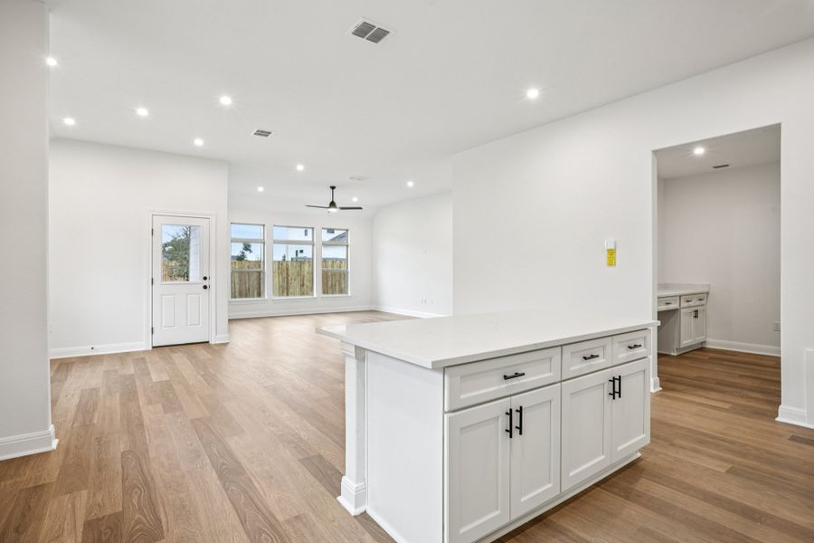 11 web or mls Treadwell Ln S2511 011