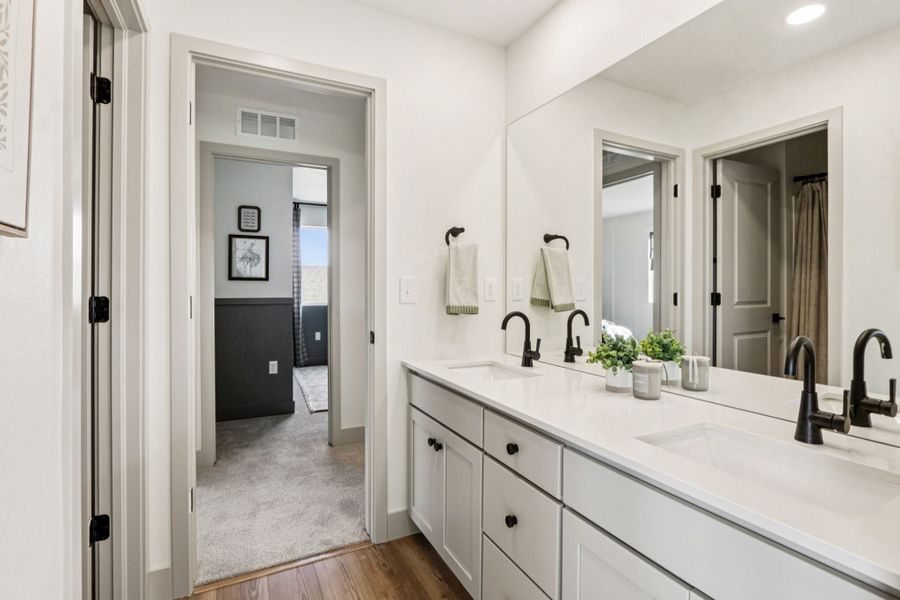 Furnished interior view inside a new home in Trailside, Timnath (Image 36).