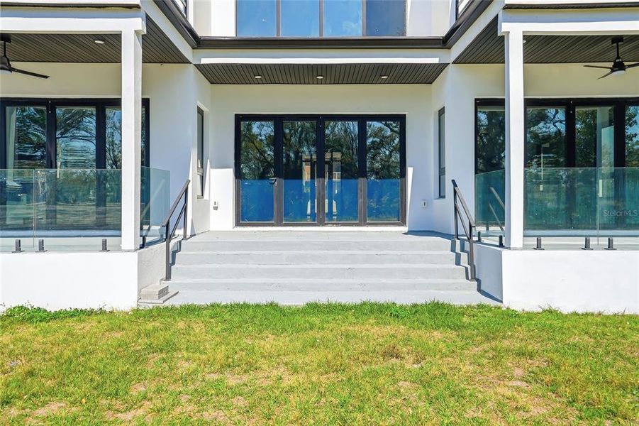 Exterior details and patio area of a home in , Tampa (Image 32).