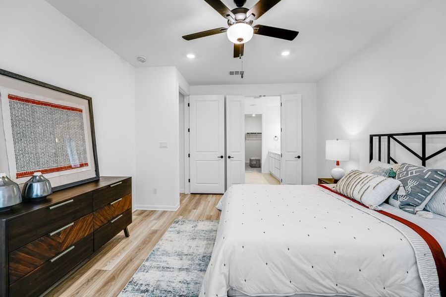 Furnished interior view inside a new home in Nolina, Georgetown (Image 15).