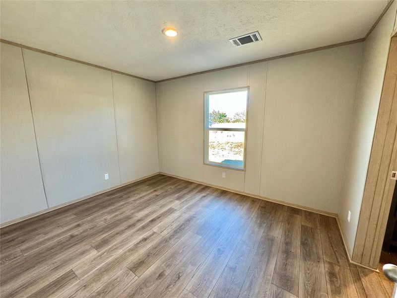 Spacious, unfurnished interior of a new home in , Nocona (Image 22).