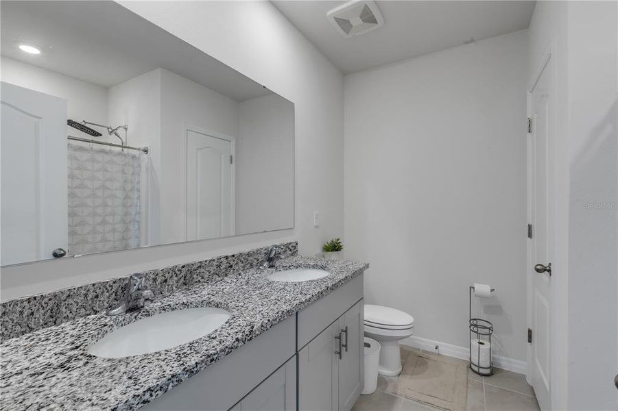 Furnished interior view inside a new home in Rivers Edge, Edgewater (Image 33). Furnished interior view inside a new home in Rivers Edge, Edgewater (Image 33).