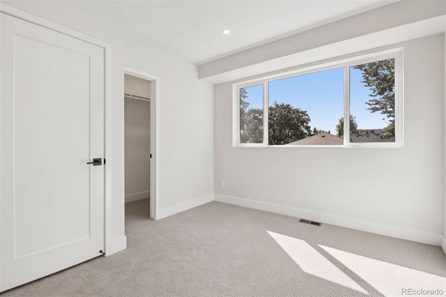 Spacious, unfurnished interior of a new home in , Denver (Image 34).