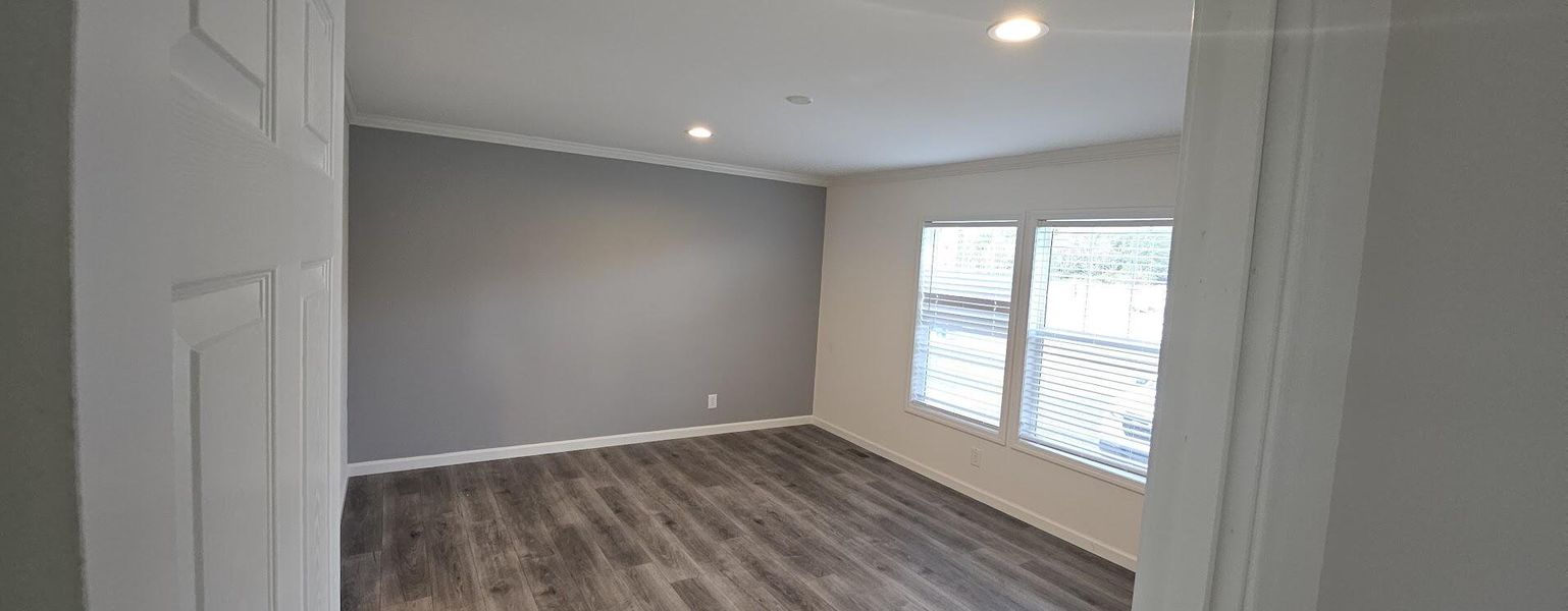 Spacious, unfurnished interior of a new home in , Harleyville (Image 9).