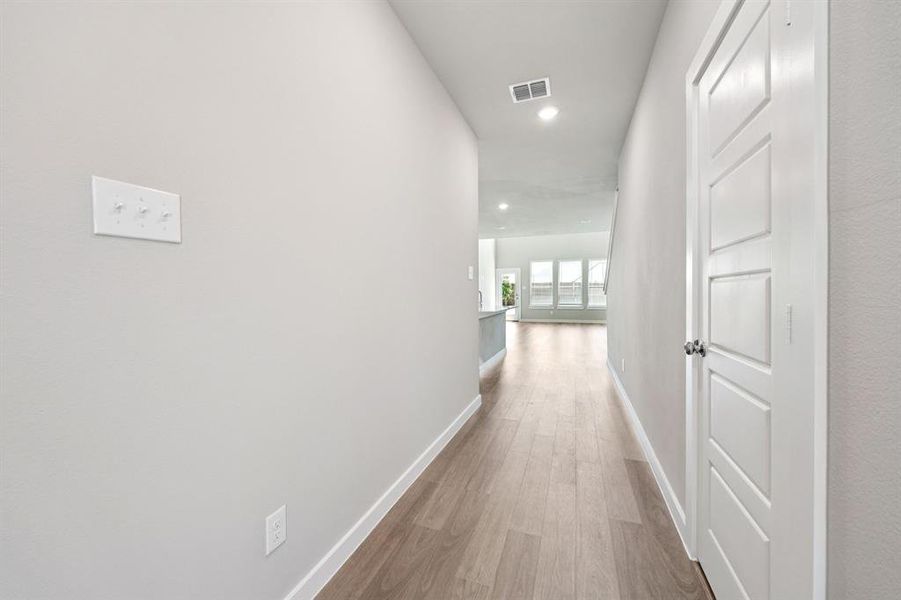 Spacious, unfurnished interior of a new home in Eastridge, McKinney (Image 25). Spacious, unfurnished interior of a new home in Eastridge, McKinney (Image 25).