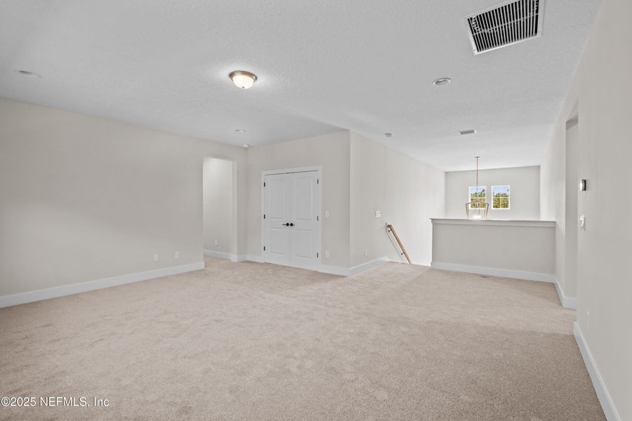 Spacious, unfurnished interior of a new home in SilverLeaf, St. Augustine (Image 35).