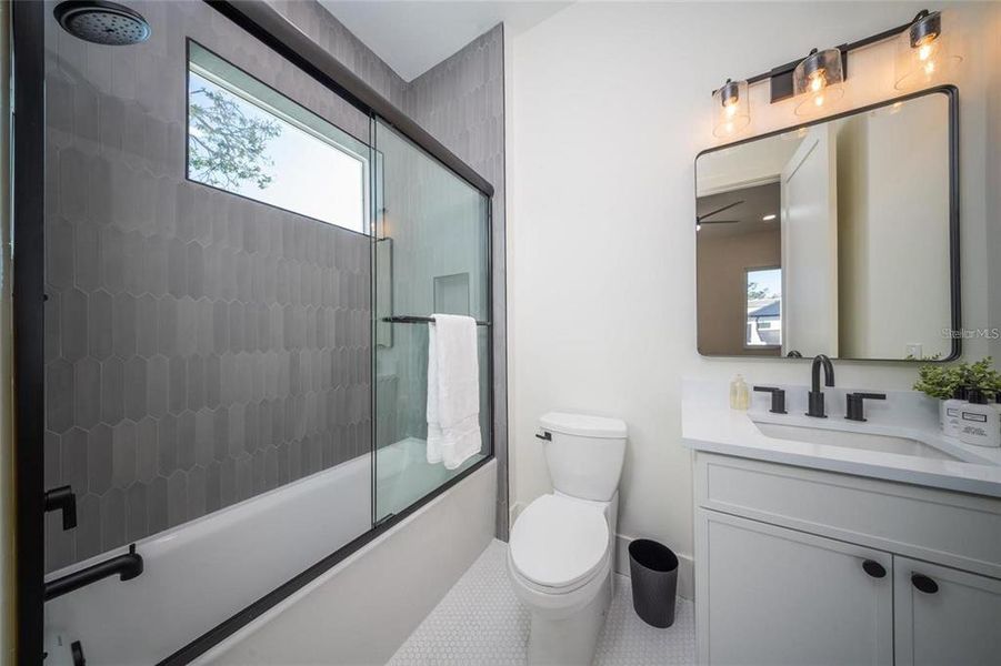 Furnished interior view inside a new home in , Sarasota (Image 58).