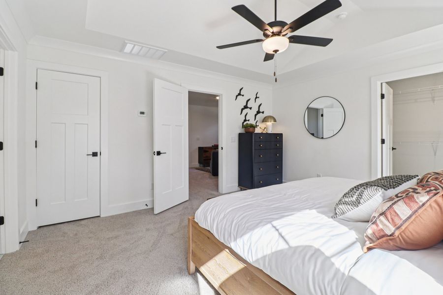 Representative furnished interior of a home built from the Bentcreek II by Great Southern Homes in Shiloh Trail, Wellford (Image 59).