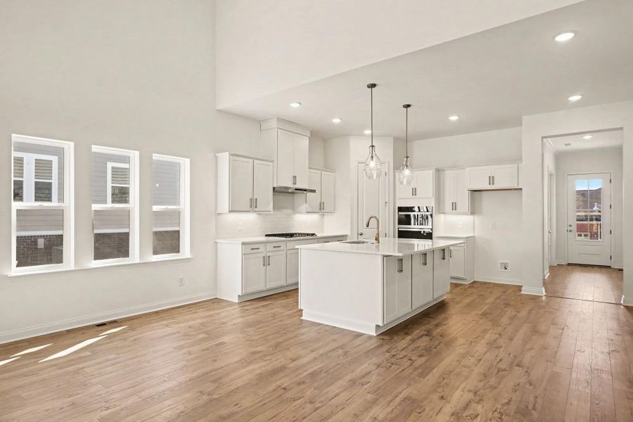 Everly E Kitchen