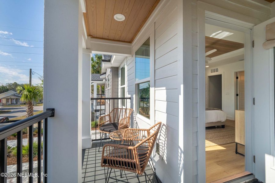 Exterior details and patio area of a home in , Jacksonville Beach (Image 29).